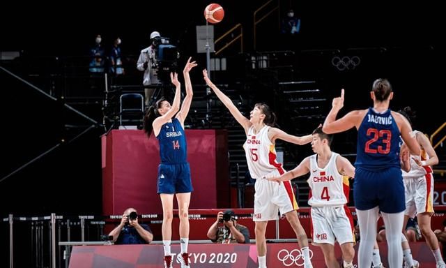 站稳脚跟 站稳脚跟